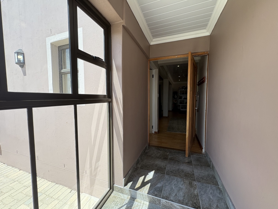 4 Bedroom Property for Sale in Darling Western Cape